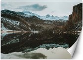 Trend24 - Behang - Meer In De Bergen - Behangpapier - Fotobehang Natuur - Behang Woonkamer - 250x175 cm - Incl. behanglijm