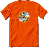 Fishing - Vissen T-Shirt | Grappig Verjaardag Vis Hobby Cadeau Shirt | Dames - Heren - Unisex | Tshirt Hengelsport Kleding Kado - Oranje - XL