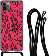 Hoesje met koord Geschikt voor iPhone 11 Pro Max - Dierenprint - Slangenhuid - Roze - Siliconen - Crossbody - Backcover met Koord - Telefoonhoesje met koord - Hoesje met touw