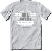 81 Jaar Legend T-Shirt | Zilver - Wit | Grappig Verjaardag en Feest Cadeau | Dames - Heren - Unisex | Kleding Kado | - Licht Grijs - Gemaleerd - M