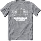 97 Jaar Legend T-Shirt | Zilver - Wit | Grappig Verjaardag en Feest Cadeau | Dames - Heren - Unisex | Kleding Kado | - Donker Grijs - Gemaleerd - 3XL