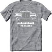 40 Jaar Legend T-Shirt | Zilver - Wit | Grappig Verjaardag en Feest Cadeau | Dames - Heren - Unisex | Kleding Kado | - Donker Grijs - Gemaleerd - 3XL