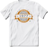 Premium Since 1977 T-Shirt | Zilver - Goud | Grappig Verjaardag en Feest Cadeau Shirt | Dames - Heren - Unisex | Tshirt Kleding Kado | - Wit - XXL