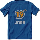 19 Jaar Feest T-Shirt | Goud - Zilver | Grappig Verjaardag Cadeau Shirt | Dames - Heren - Unisex | Tshirt Kleding Kado | - Donker Blauw - S