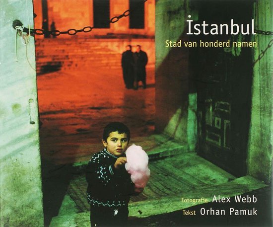 Cover van het boek 'Istanbul' van Orhan Pamuk en A. Webb