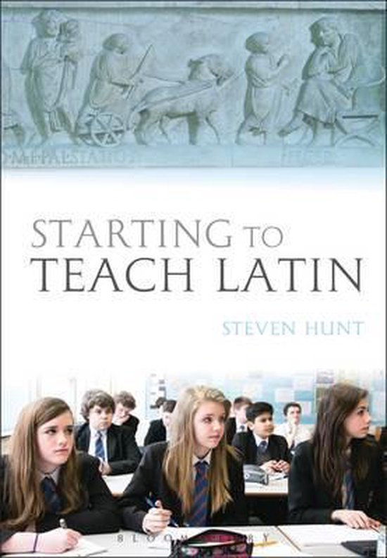 Couverture de "Starting to Teach Latin" avec des élèves dans une salle de classe. En haut, un relief antique.