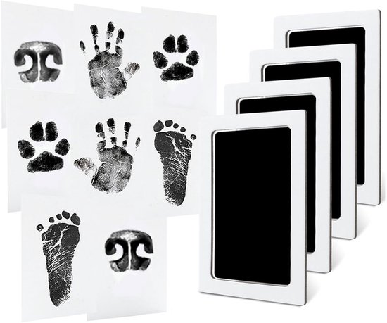 Ensembles d'empreintes sans encre de mains et pieds de bébé et de pattes et museaux de chien sur des cartes blanches, à côté de quatre cadres blancs avec des surfaces d'encre noires.