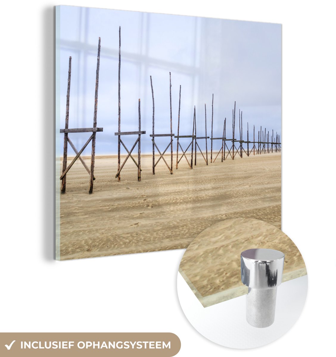 ® Glasschilderij 90x90 cm - Schilderij acrylglas - Palen op het strand van Vlieland - Foto