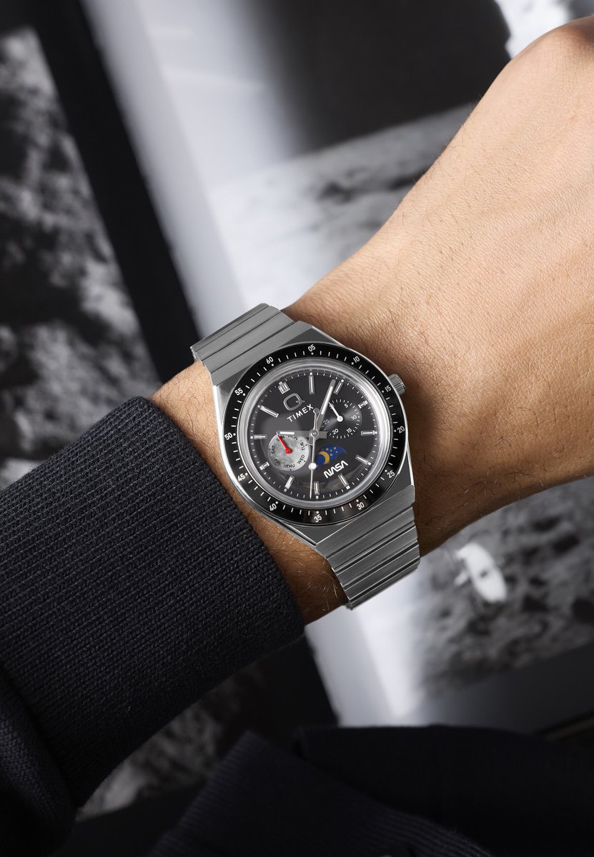 Timex Q Timex Vintage Inspired Nasa Quartz Analoog Horloge Silver Tone Kast: 100% Roestvrij Staal | Armband: 100% Roestvrij Staal 40 mm TW2Y56700AJ