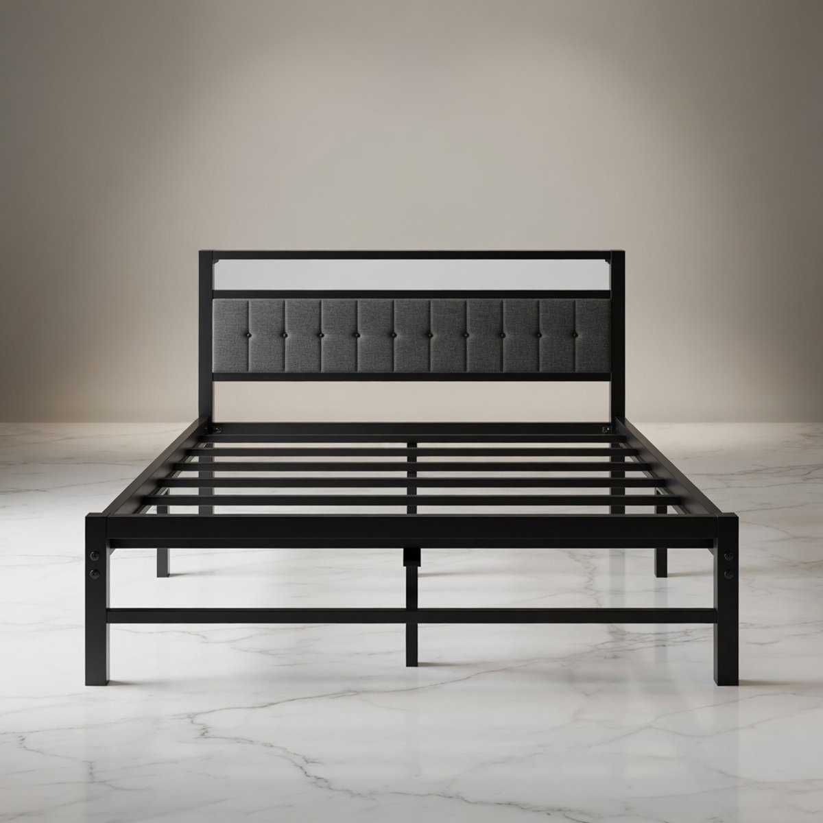 Luxe Gestoffeerd Metalen Bedframe 140x200 cm – Platformbed met Stevig Stalen Frame, Gevoerde Hoofdbord, Lattenbodem & Extra Opbergruimte – Stil, Stabiel & Eenvoudige Montage – Donkergrijs Mobili Bella