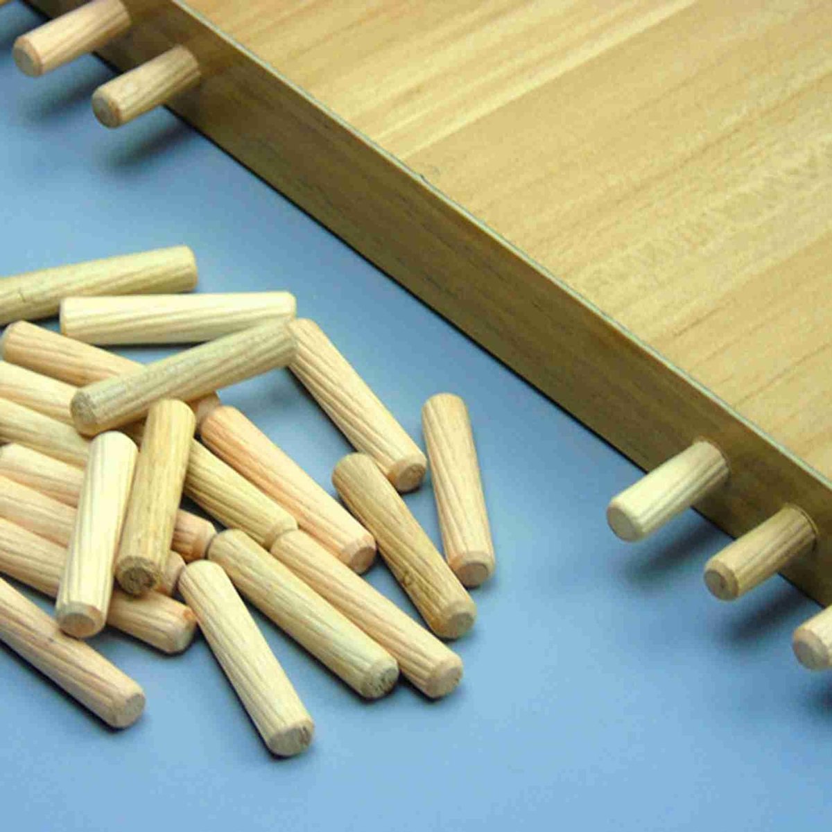 BRENZOOS- Houten Pluggen 100 Stks - Gecanneleerde Pennen - Eenvoudige Installatie - Gladde Afwerking - Duidelijke Textuur - Multifunctioneel 10 mm x 50 mm - Deuvels