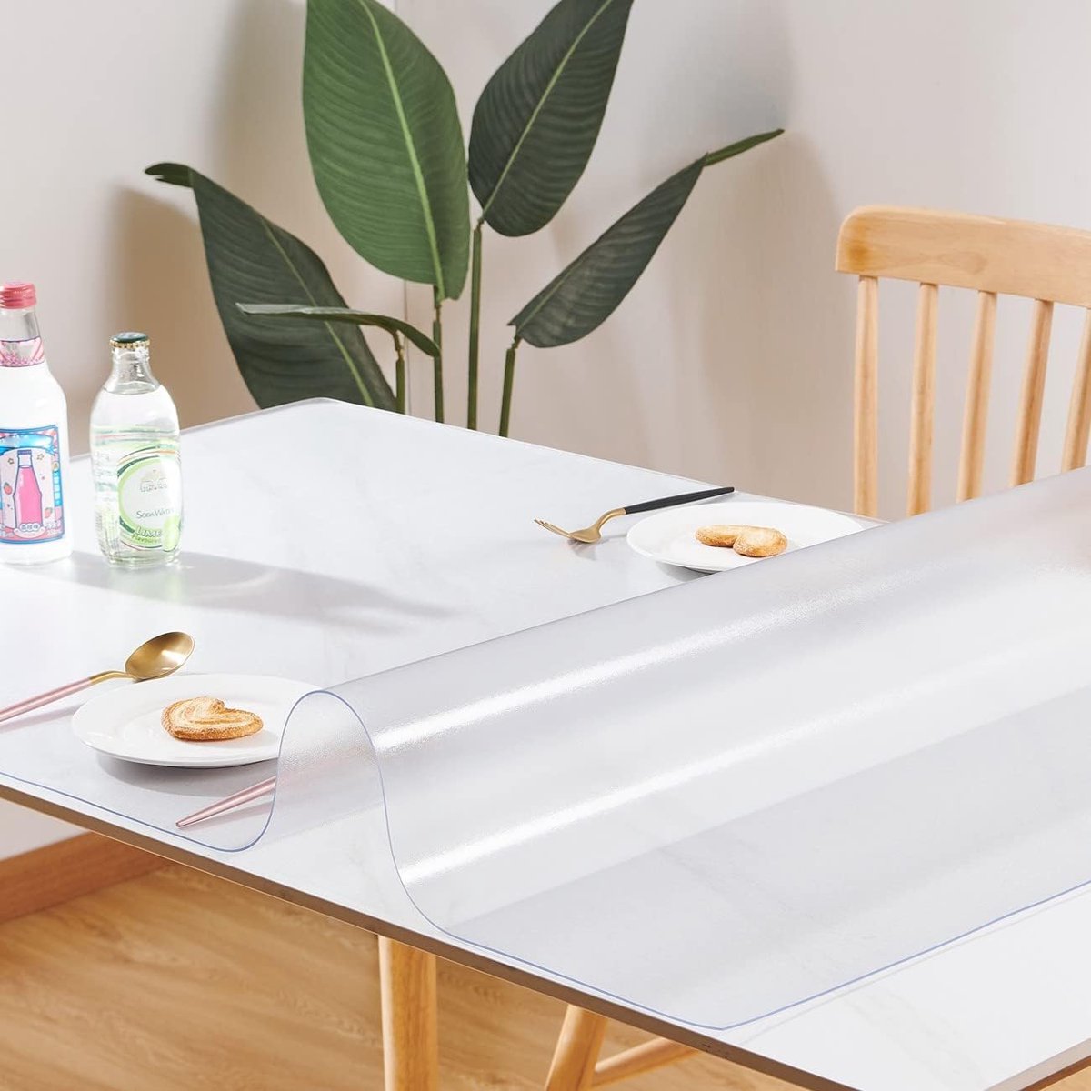 Tafelkleed Protector - Tafelbeschermer Mat - Tafel Beschermen - Hitte- en Krasbestendig - 107 x 224 cm - Transparant
