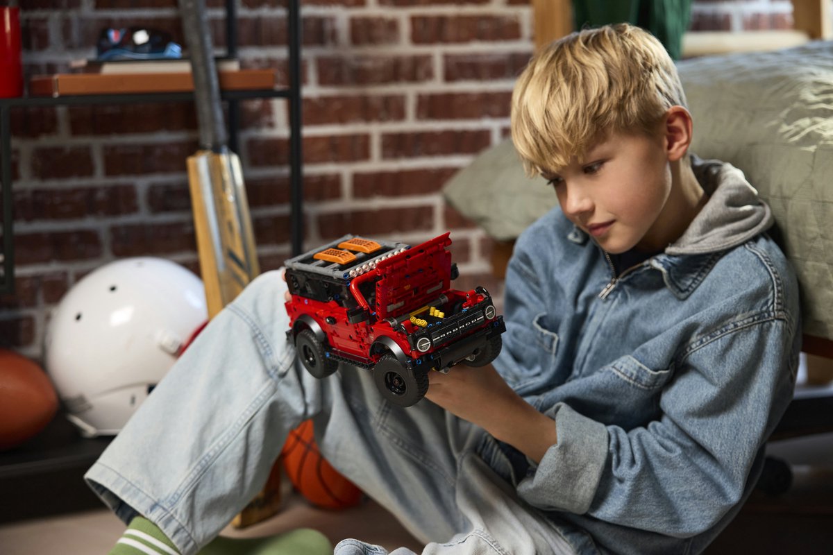 LEGO® Technic Ford Bronco® SUV Modelauto - 42213 — afbeelding 11