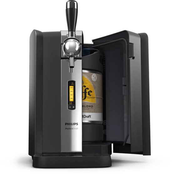 Zwarte Philips PerfectDraft thuistap met een geopend compartiment voor een "Leffe Blond" biervat. Een zilverkleurige tapkraan met een digitaal display toont '3C' en '30'.