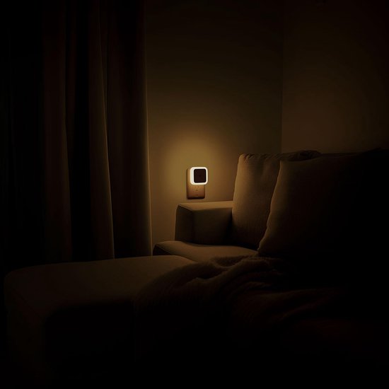 carmdering - Nachtlampje - Sensor Nachtlampje - Inbouw Nachtlampje - Set van 4, 0,5W, 50 lumen, 3000K - Automatisch aan/uit, dimt met omgevingslicht - Verbruikt 0,7 kWh per jaar - Perfect voor gang, slaapkamer en badkamer - Warmwit van Carmdering — afbeelding 5