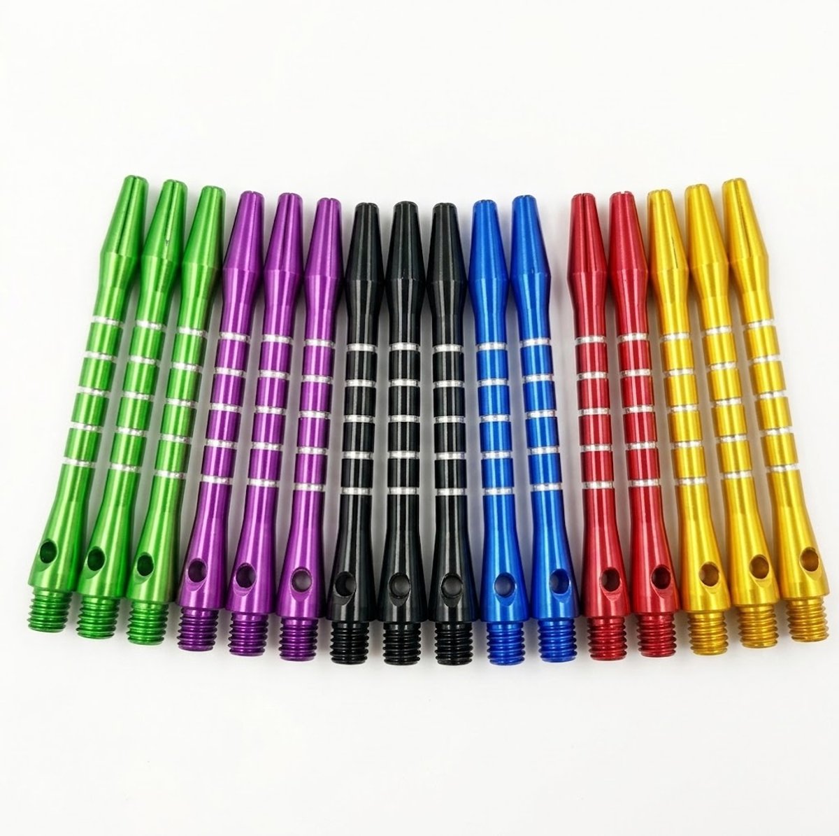 Multikleur dart schachten aluminium set - dart shafts voor heren en dames - aluminium dart stelen met geribbelde grip en schroefdraad aansluiting - set met 18 dart schachten in zwart, groen, rood, blauw, goud en paars