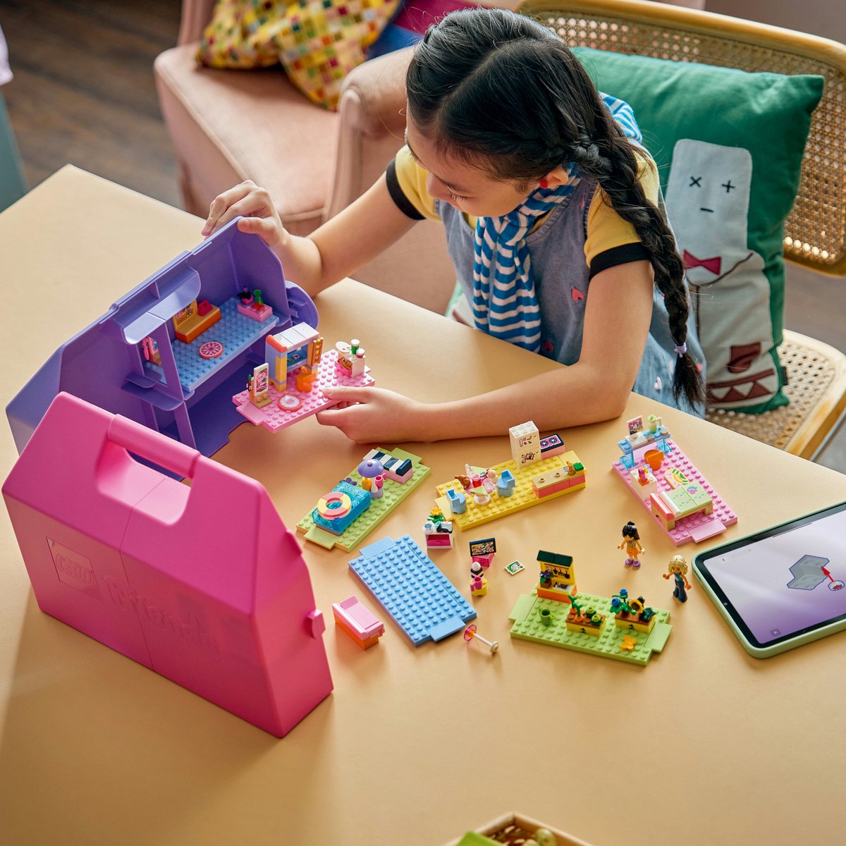 LEGO Friends Creatieve Poppenhuiskoffer Poppenhuis met Poppetjes Speelgoed voor Kinderen 42697 — afbeelding 8