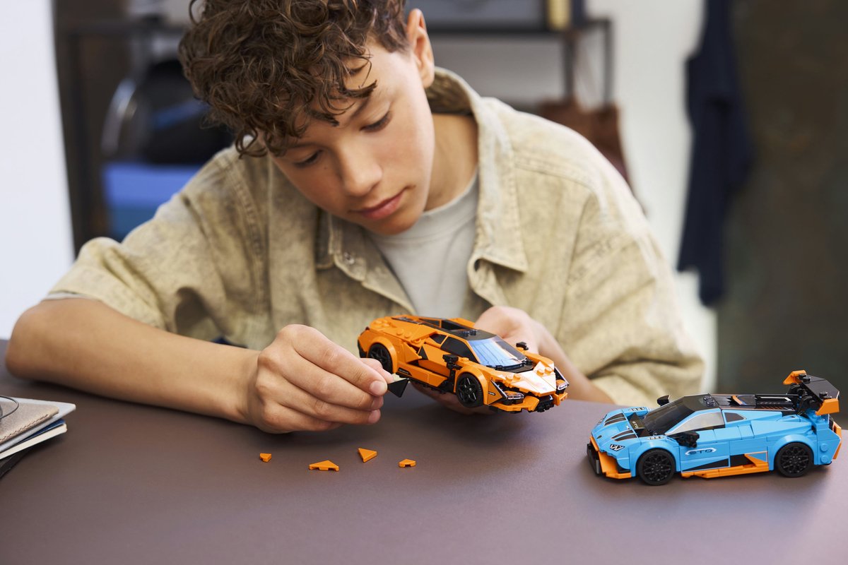 LEGO® Speed Champions Lamborghini Revuelto en Huracán STO - 77238 — afbeelding 15