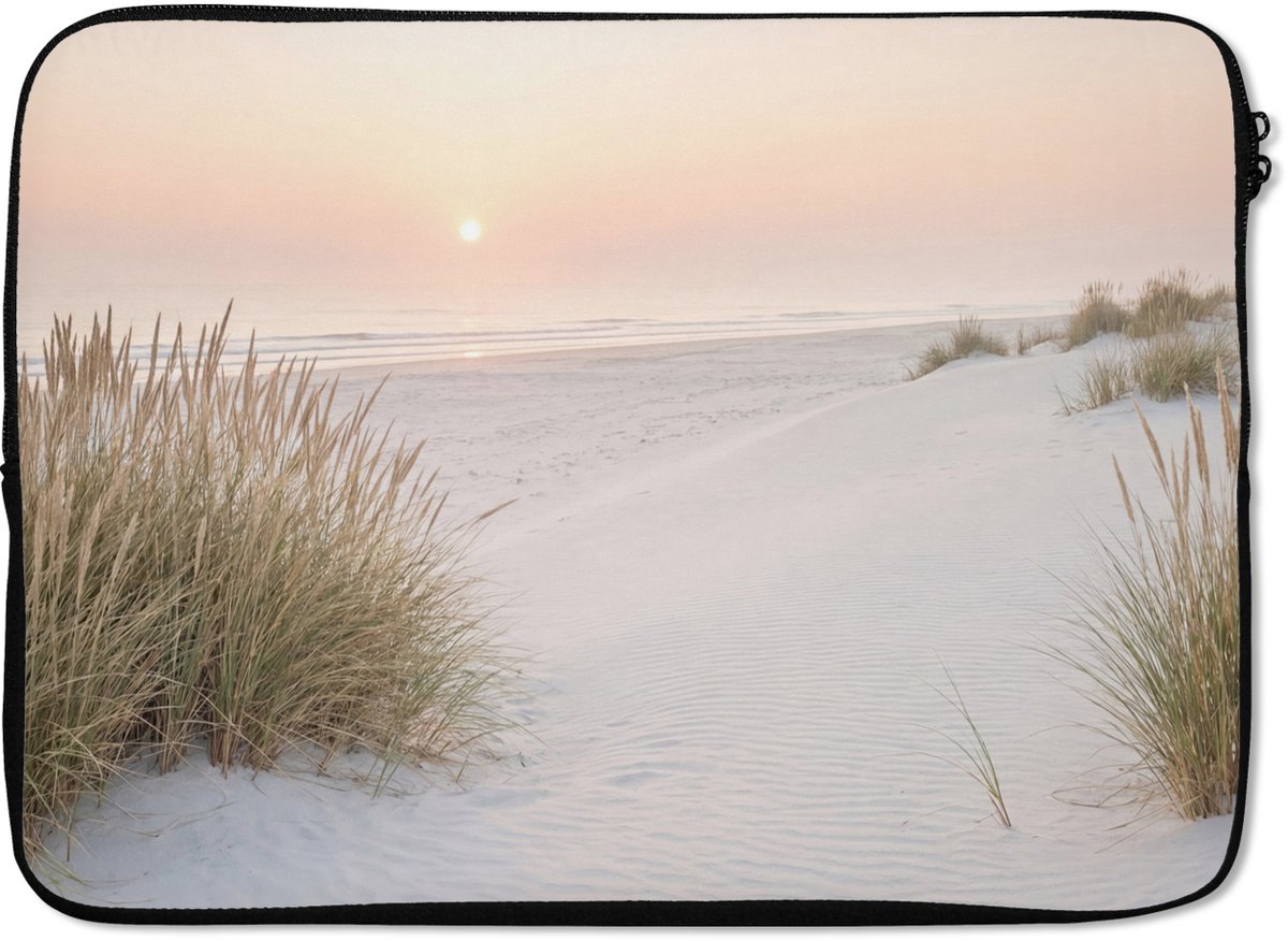 Laptophoes 14 inch - Horizon - Duinlandschap - Zand - Laptop sleeve - Binnenmaat 33x23 cm - Zwarte achterkant