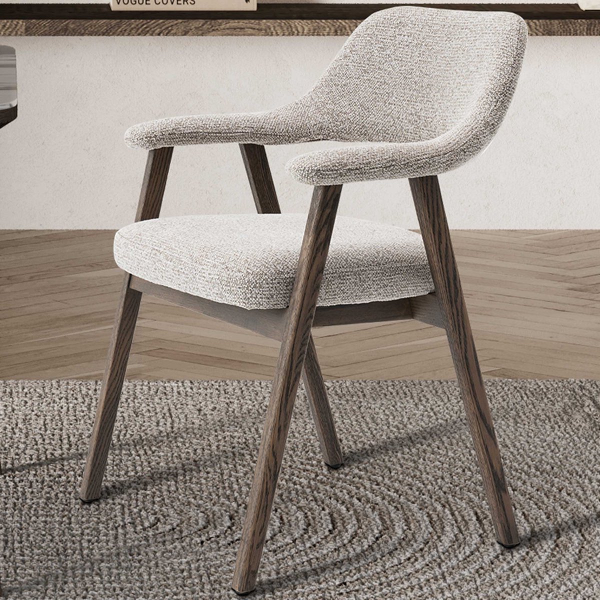 Rousseau Eetkamerstoel Coralie – gerookt massief eiken – stof Beige – OTE Milan 103 - gemonteerd Bruin|Beige