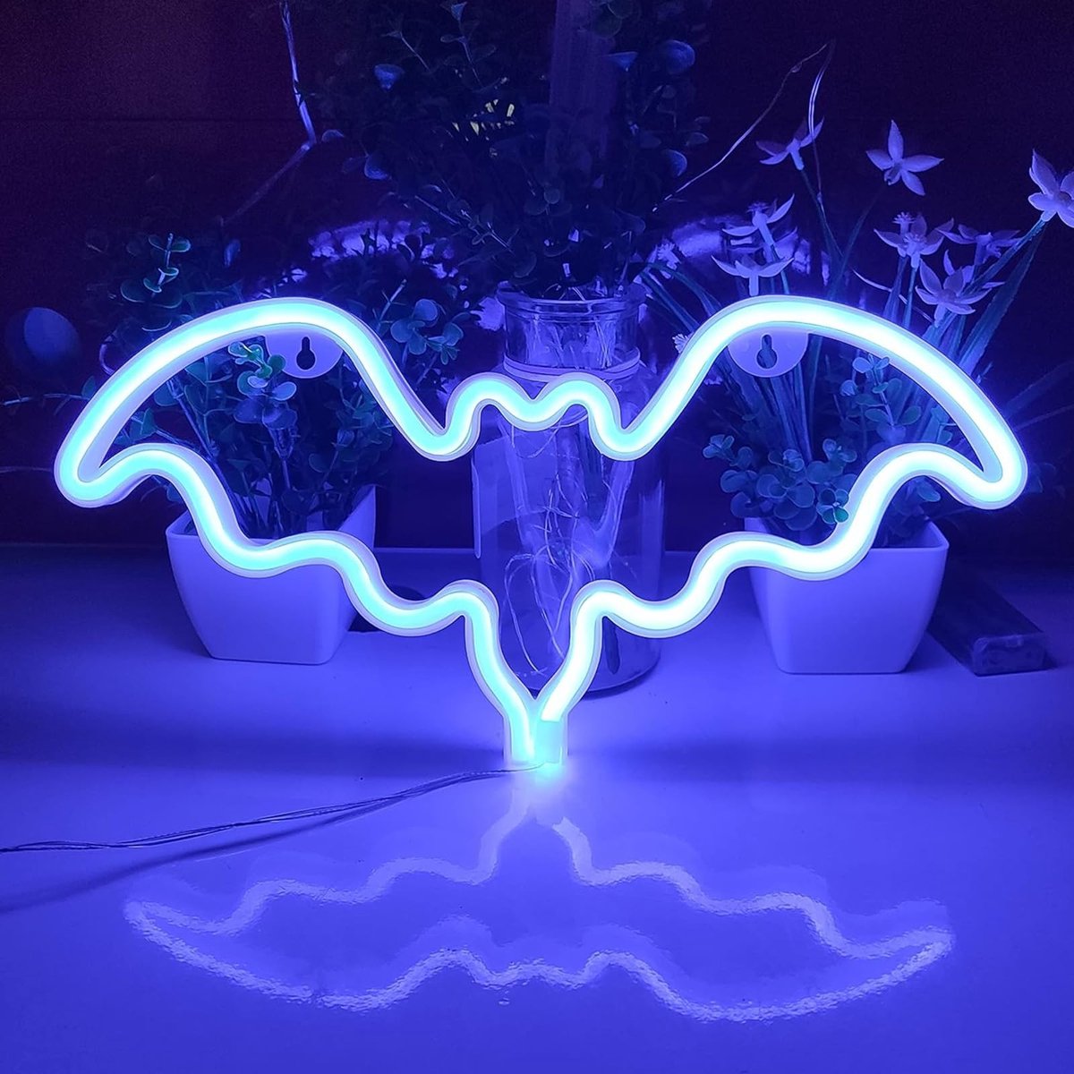 Dailygoods- Neonbord Vleermuis - LED Neonlicht - Halloween Wanddecoratie - Kamerinrichting - Feestdecoratie - Buitendecoratie - 30x15cm