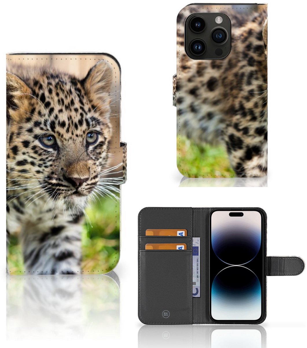 iPhone 15 Pro Telefoonhoesje met Pasjes Baby Luipaard