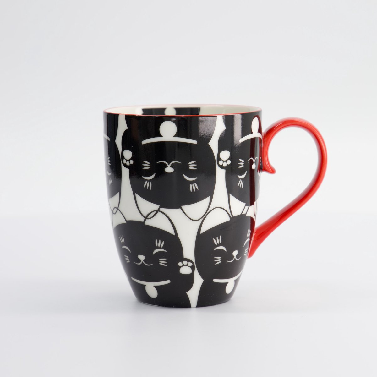 Tokyo Design Studio – Kawaii Lucky Cat Mok – Zwart/Wit – 340 ml – Geschenkdoos