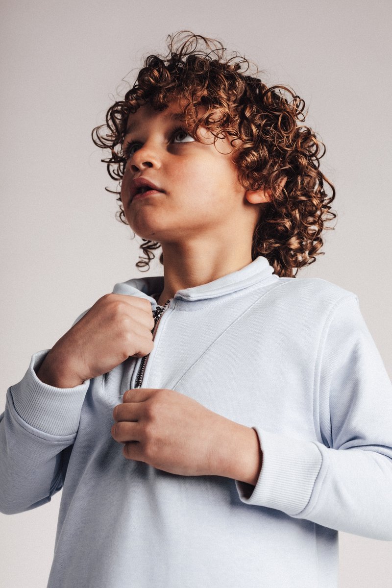 Baje Studio Mazo sweater lichtblauw 134