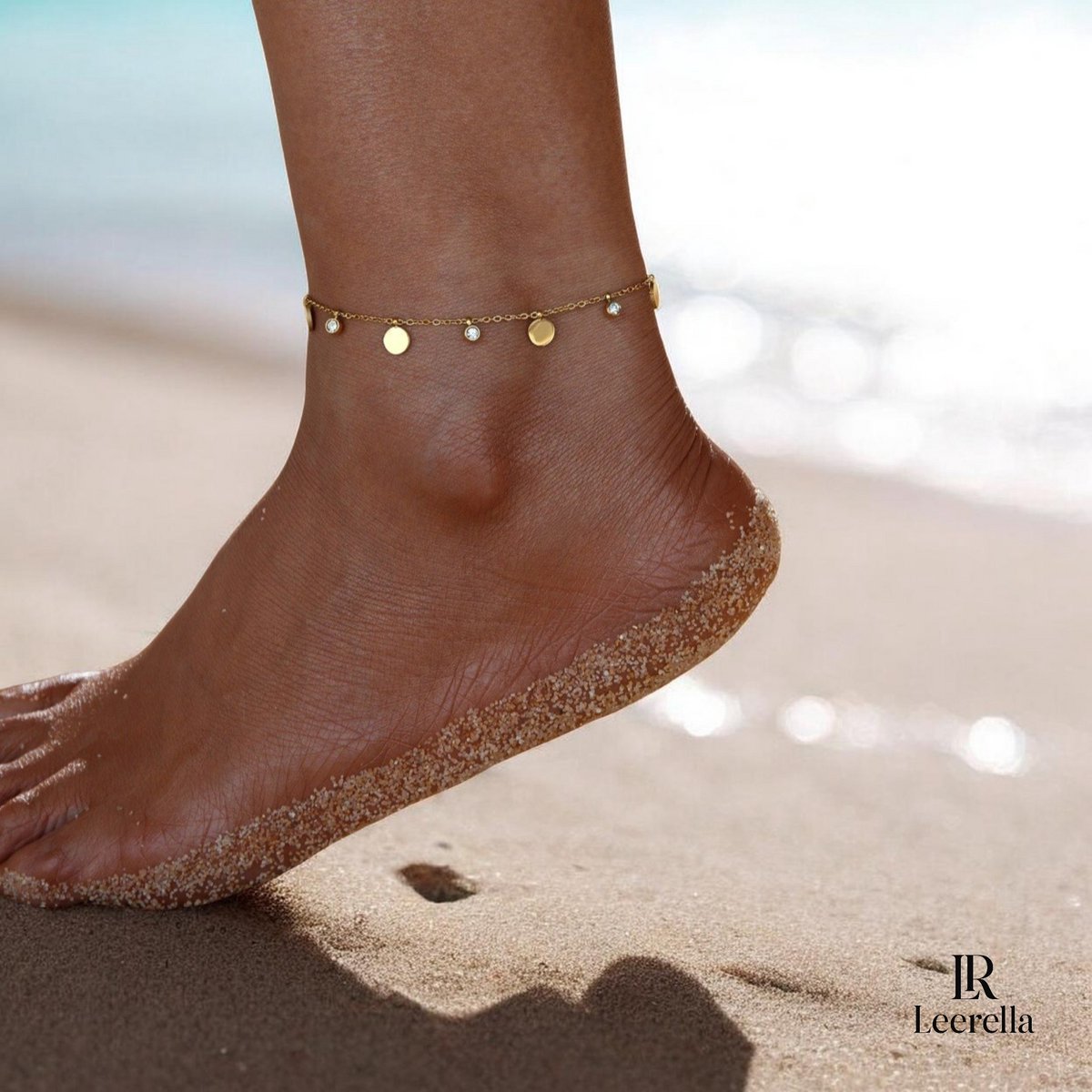 Leerella Goudkleurige RVS Enkelband met Zirconia – Luxe Verstelbare Enkelketting voor Dames – Duurzaam, Elegant & Fijn Afgewerkt Sieraad 21+5 cm