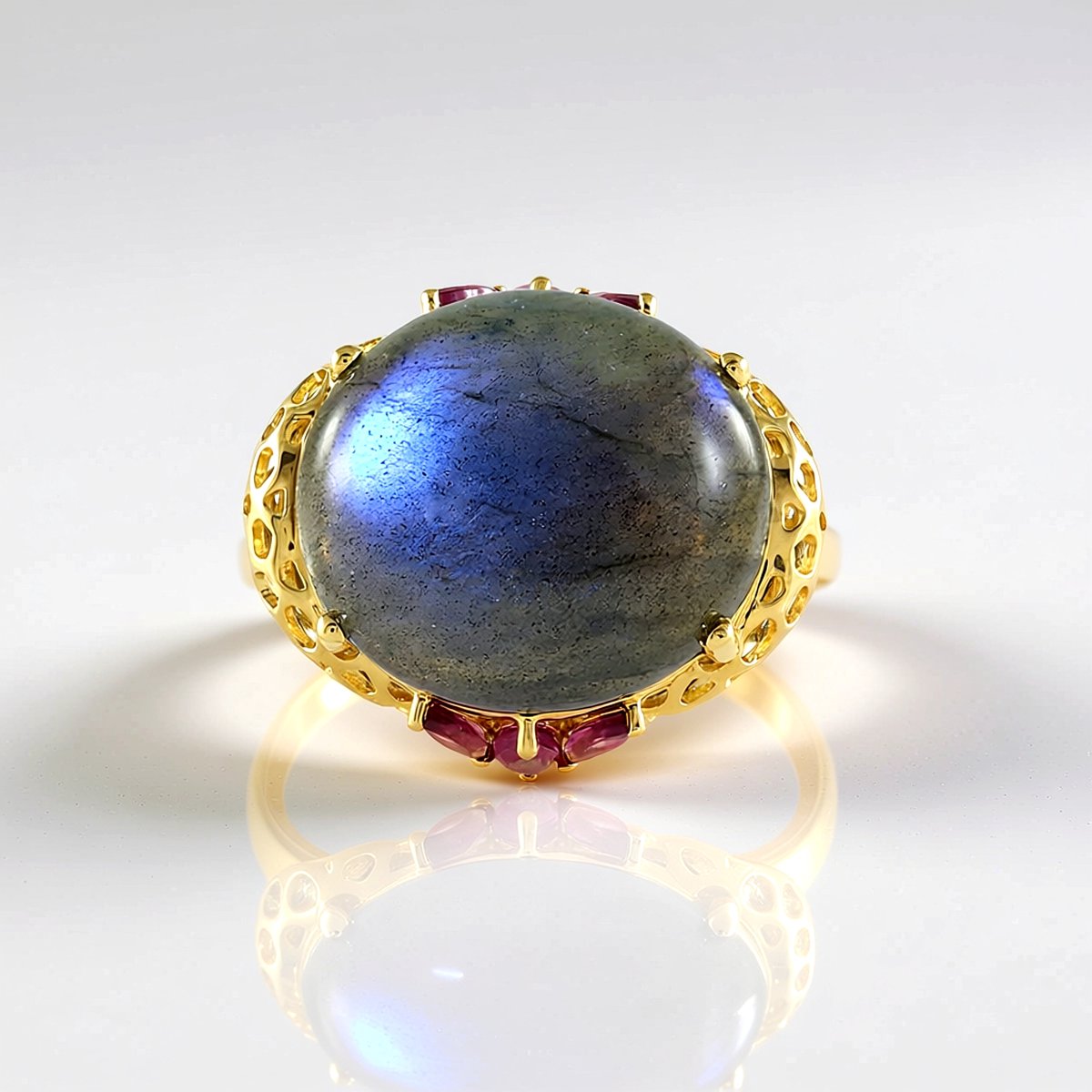 Cavill - 925 Sterling Zilver Ring - 16,2 ct Blauwe Labradoriet & 0,68 ct Marquise Rhodoliet - Verfijnde Vergulde Ovale Cabochon