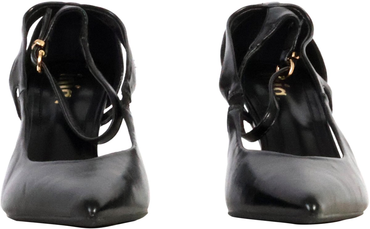 Inia-pumps met hak