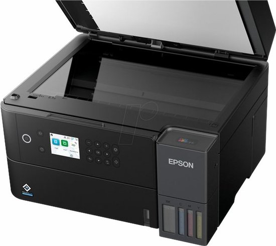 Zwarte Epson EcoTank printer, de scannerklep is geopend en de inktreservoirs zijn zichtbaar.