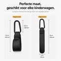 Zwarte BOTC haakjes voor kinderwagens, opgevouwen en uitgevouwen, met afmetingen.