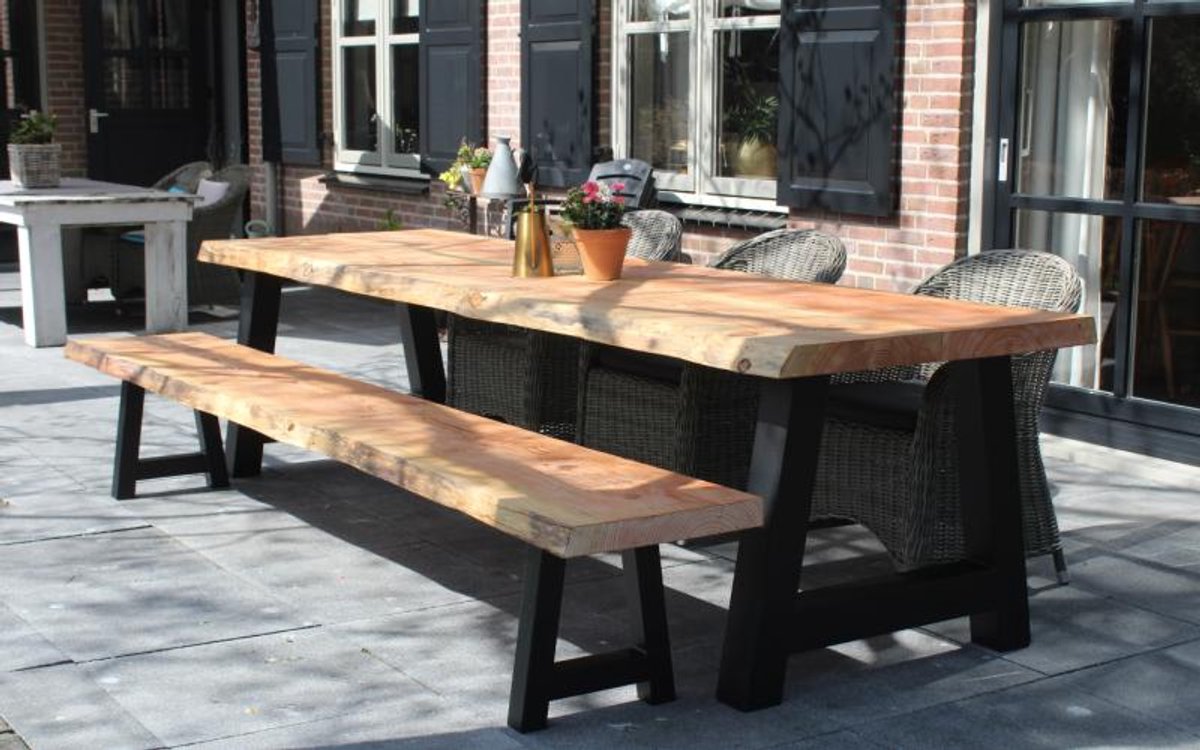 Douglas Boomstam Tuintafel - 280 x 100 cm - Stalen A Poten - Inclusief Montage