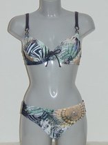 Mila Maya Groen - Bikini Maat: 70D