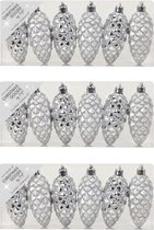 18x stuks kunststof kersthangers dennenappels zilver 9 cm kerstornamenten - Kunststof ornamenten kerstversiering