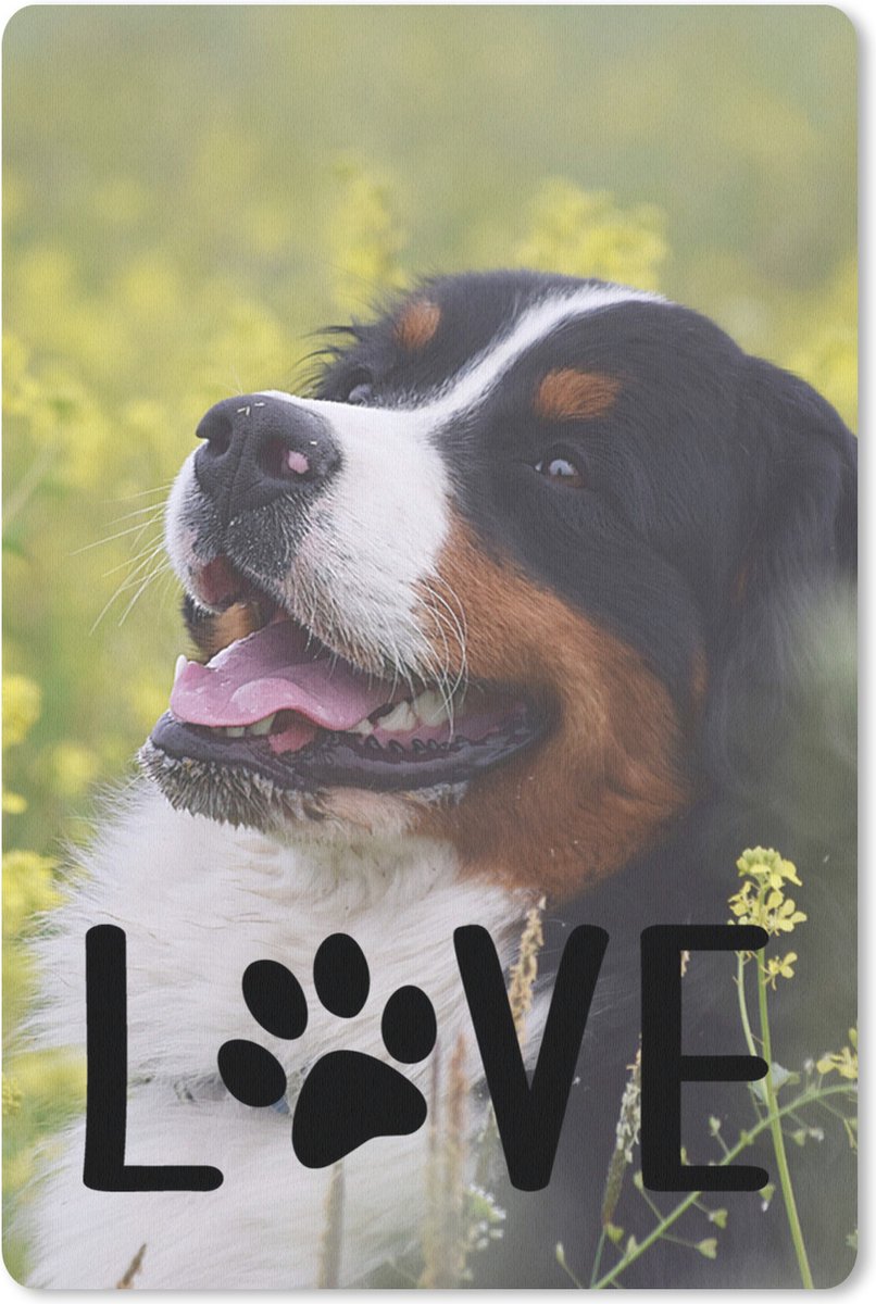 Muismat Honden Quotes - Honden quote 'Love' met een hond op de achtergrond muismat rubber - 40x60 cm - Muismat met foto