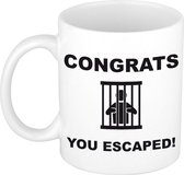 Congrats you escaped mok / beker - VUT / pensioen / zelfstandig ondernemer - afscheidscadeau collega / werknemer
