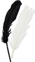 15x stuks zwart/wit indianenveren/sierveren 16 cm - Decoratie veertjes/veren