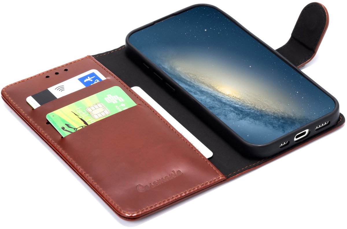 CaseMania Bookcase hoesje geschikt voor iPhone 17e/16e - Effen Cognac - Leer