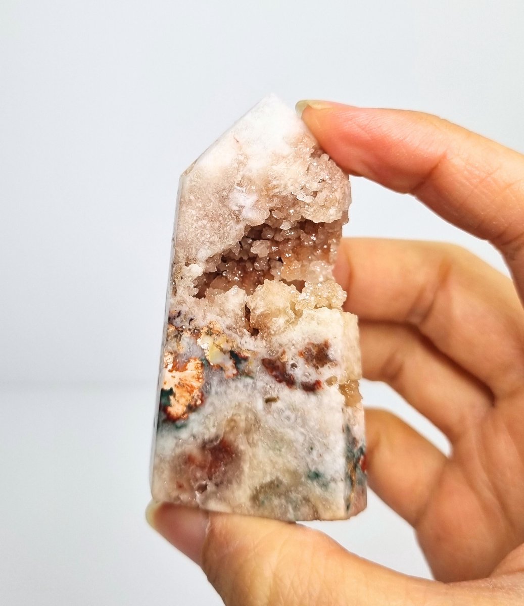 ThaleiaDesign - Roze Amethist toren - Edelstenen en Mineralen - Kristallen - Spiritualiteit - Woondecoratie