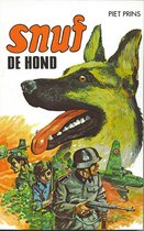 Boekomslag van 'Snuf de hond' met een grote Duitse herder, twee Duitse soldaten en vliegtuigen.