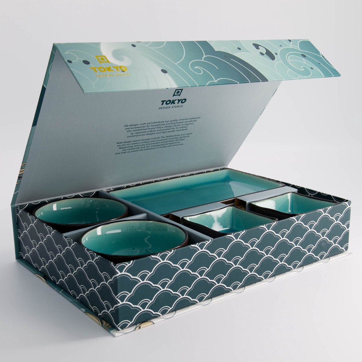 Bol.com Tokyo Design Studio Glassy Turquoise Sushi Servies - 8 delig - 2 persoons aanbieding
