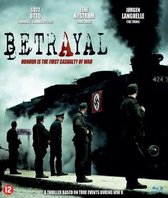 DVD hoes met de titel 'Betrayal'. Mannen in uniform staan voor een trein met een hakenkruis.