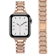 Roségouden Apple Watch met een glinsterende horlogeband, naast een losse band.