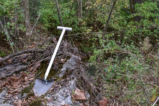 Sterke 36 inch T-handvat schep voor metaaldetectie en tuinieren — afbeelding 5