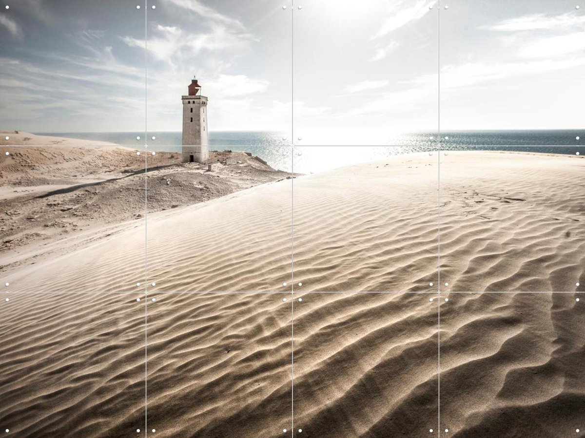IXXI Rubjerg Knude Lighthouse, Claire Droppert - 80 x 60 cm - Gratis ophangtool - Grote wanddecoratie en posters - Realisme, Minimalisme, Naturalisme