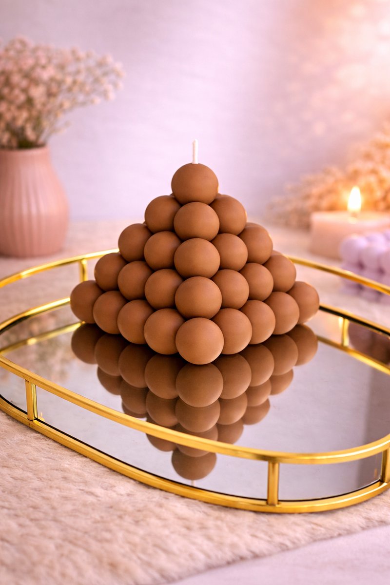 Piramide Kaarsen!  | Viva Femme | Kaarsen | Decoratie | Cadeau | Wonen | Beige