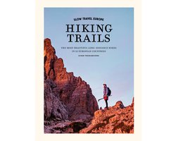 Omslag van Slow Travel Europe – Hiking Trails