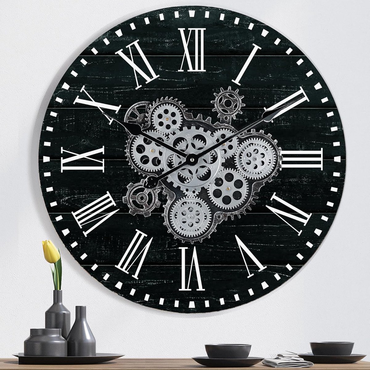 Grote Industriële Houten Wandklok Zwart 57cm met Romeinse Cijfers en Bewegende Tandwielen